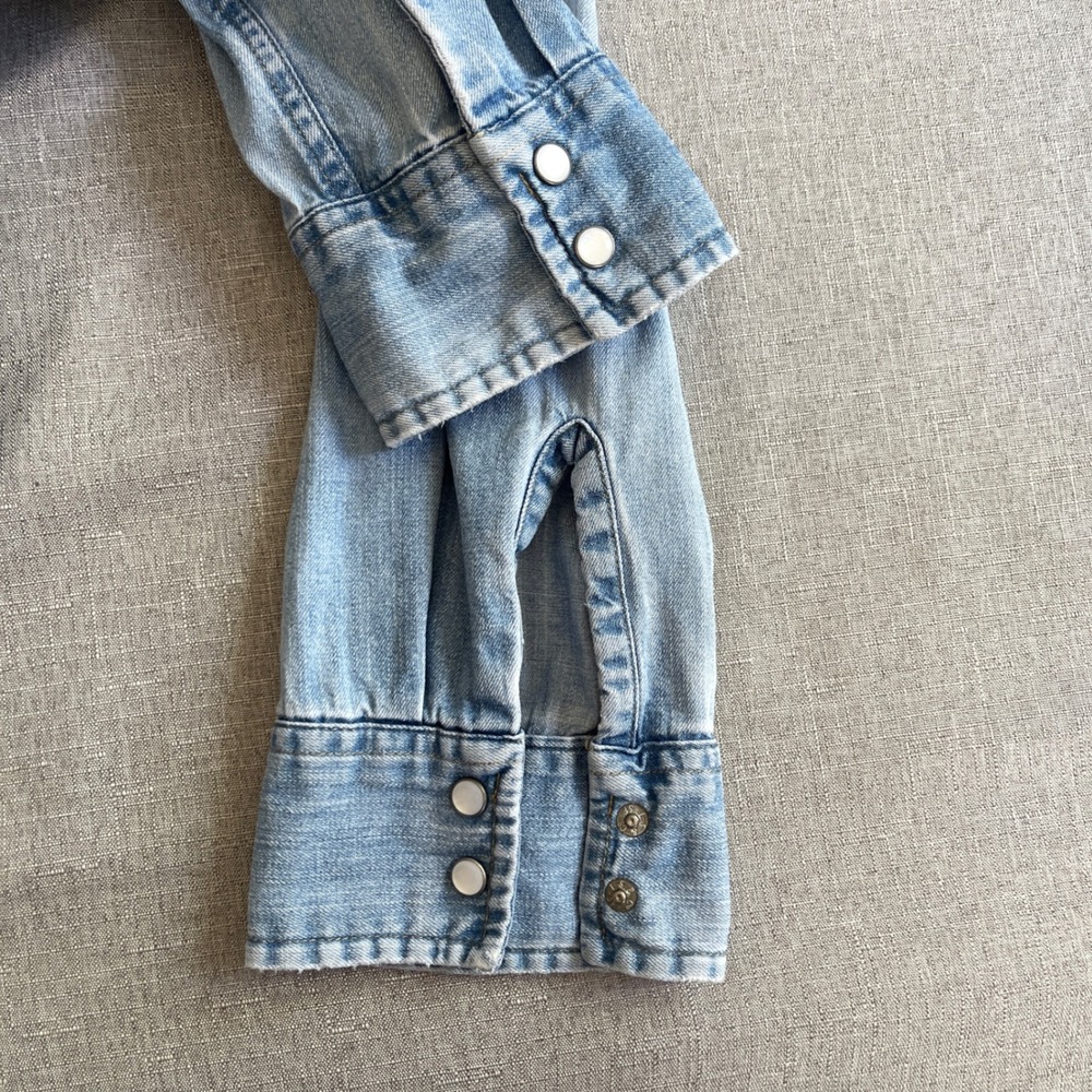 Levi's Iconic Western Denim Long Sleeve Snap Shirt Women XXL Light Vintage Wash - Picture 10 of 15